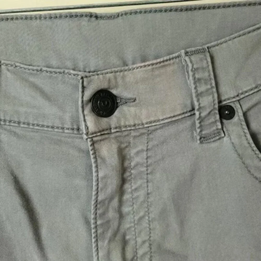 True Religion Rocco Relaxed Skinny Jeans Size 40